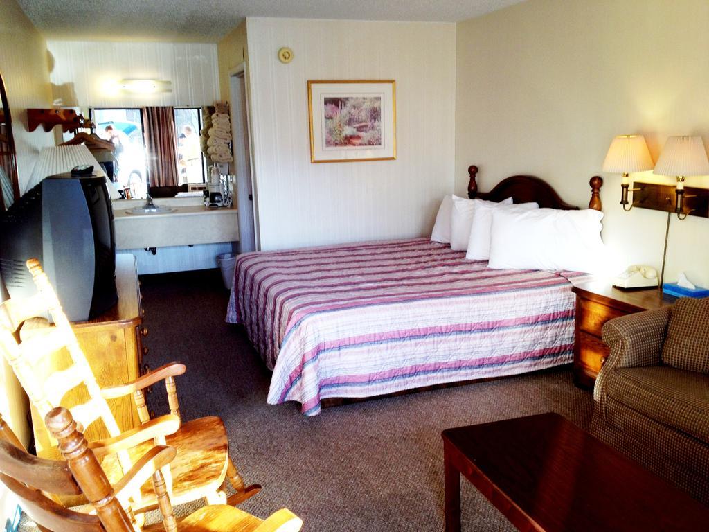 Almost Home Lodgeブランソン 部屋 写真